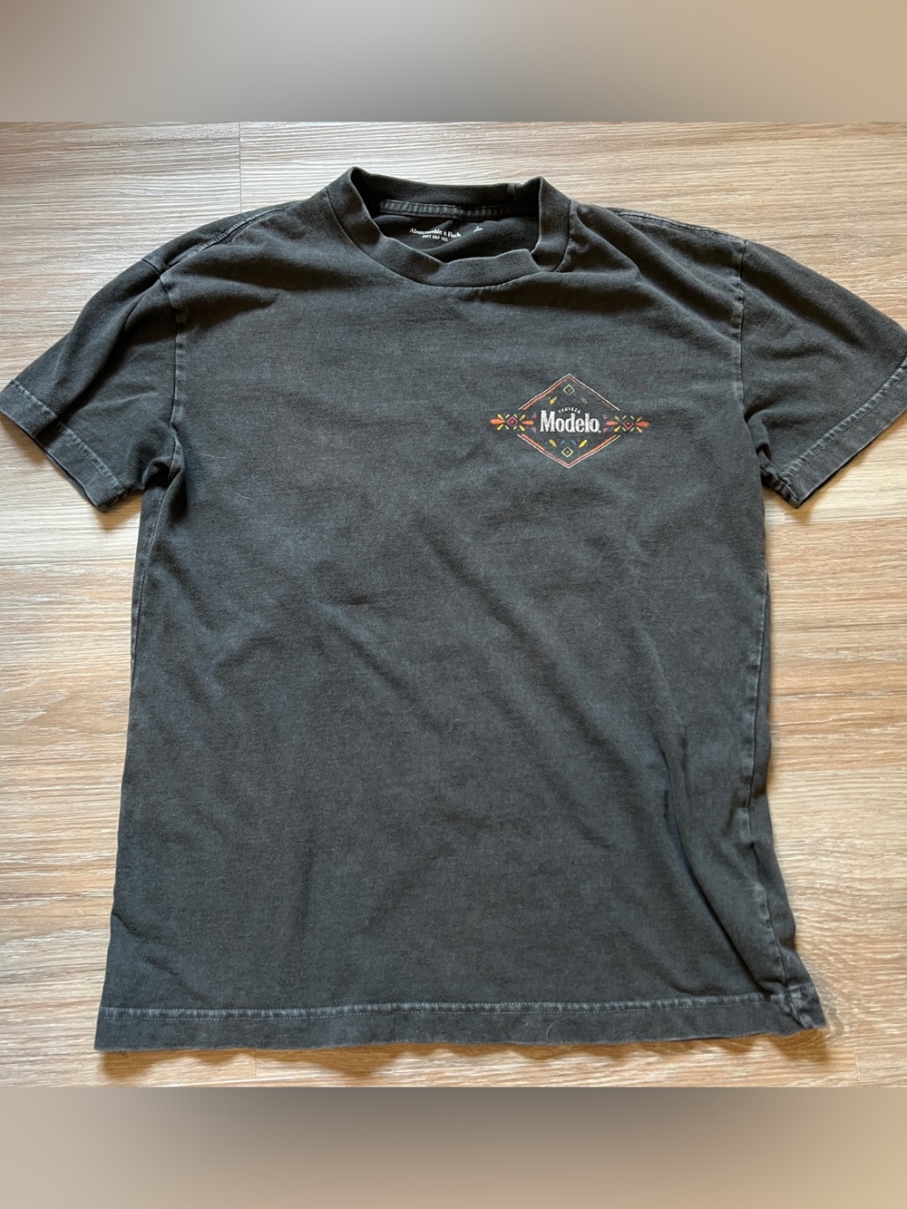 Abercrombie & Fitch Modelo Graphic Tee Black Distressed Soft A&F Tee Size Small - Picture 2 of 6